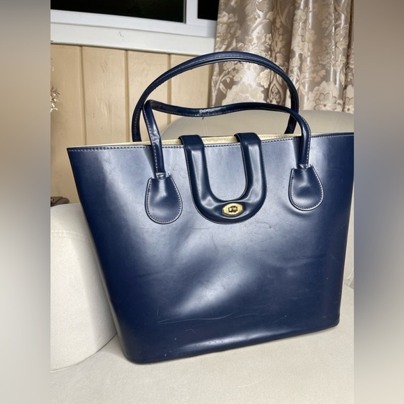 VINTAGE Large Vinyl Navy Blue Tote Good Hardware Clasp Closure 60s 70s - Picture 1 of 7
